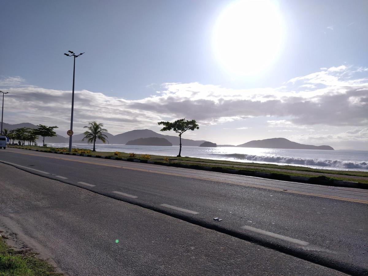 Caraguatatuba De Frente Para O Mar Extérieur photo